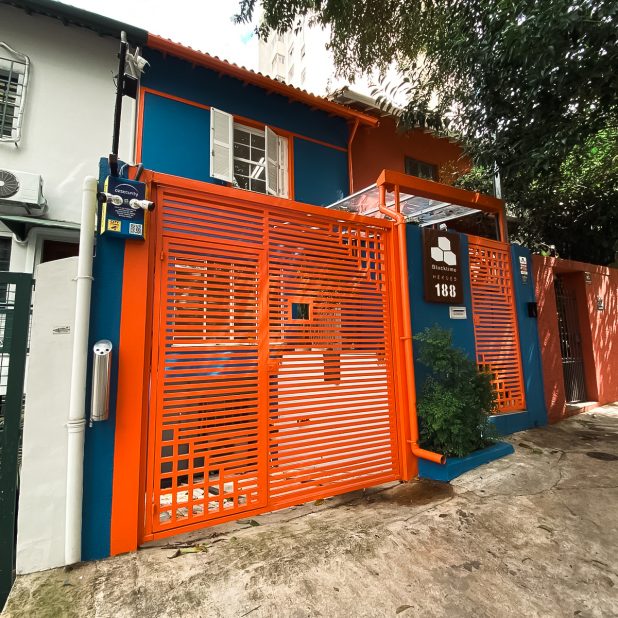 Fachada de coworking perto de casa em Pinheiros